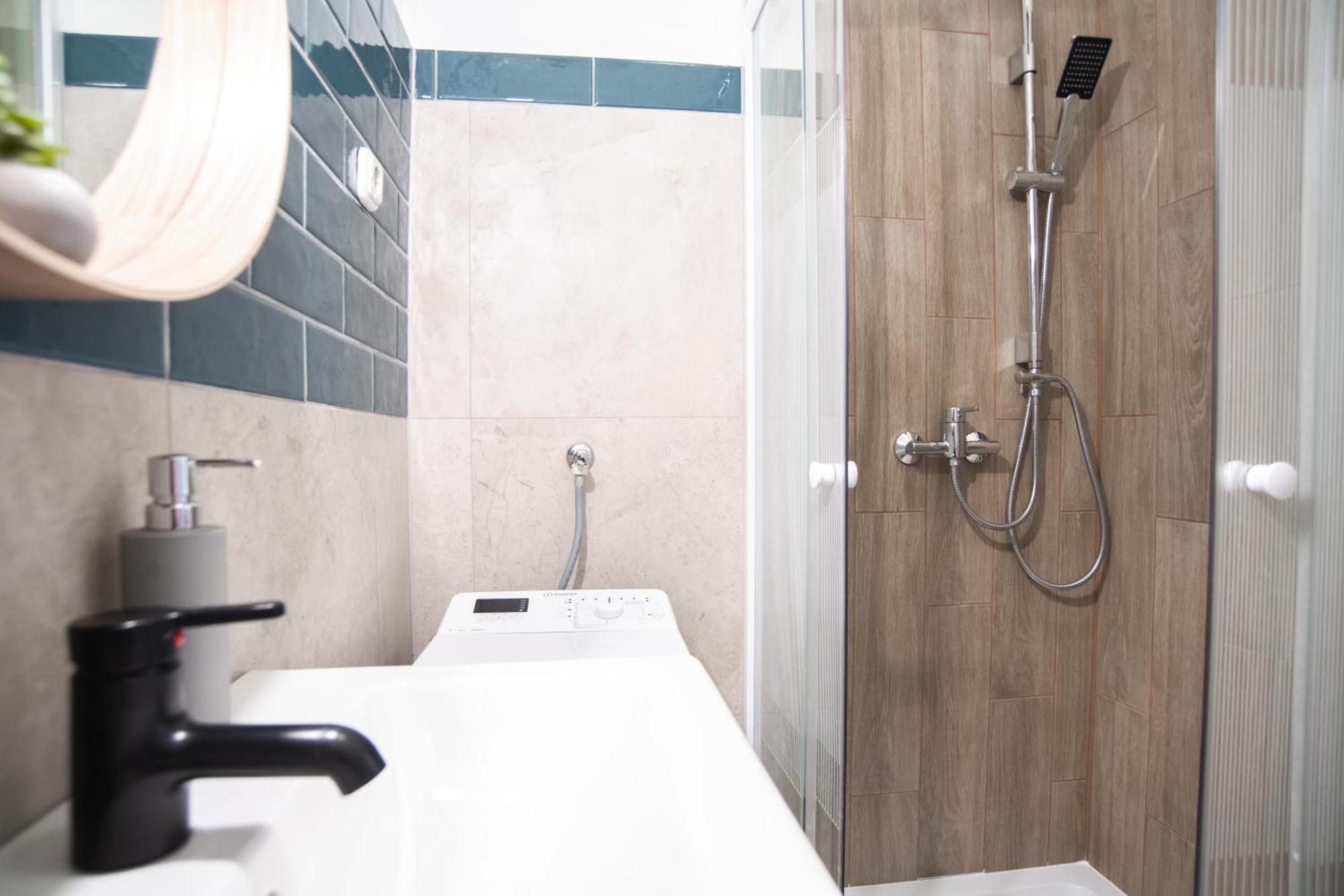 Lovely Apartment In Erzsebetvaros A57 부다페스트 외부 사진